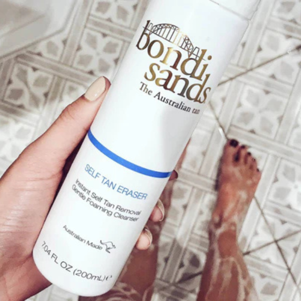 בונדי סנדס מוס מסיר שיזוף עצמי