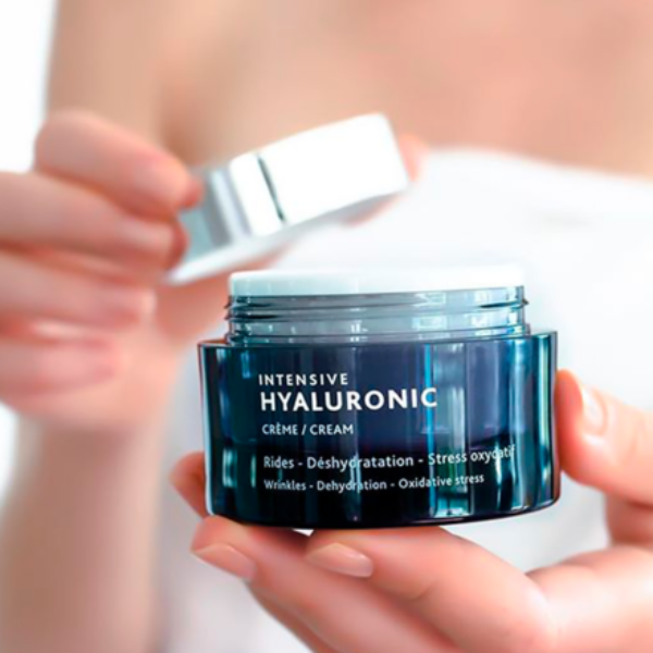 קרם פנים אינטנסיבי להענקת לחות אסטדרם