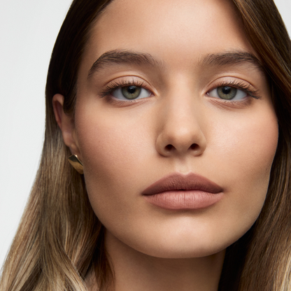 עיפרון שפתיים קרמי ועמיד עם פיגמנט עז | Inglot