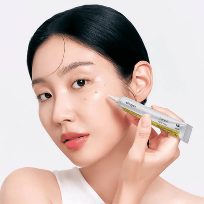 בוסטר רטינל למיצוק, הבהרה ושיפור מראה הקמטים בעור הפנים 15 מ"ל - Celimax