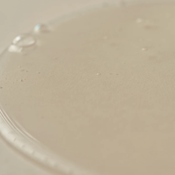 ג'ל ניקוי מאוזן ומרגיע עם קינואה להסרת איפור וניקוי העור | 180 מ"ל | AXIS-Y