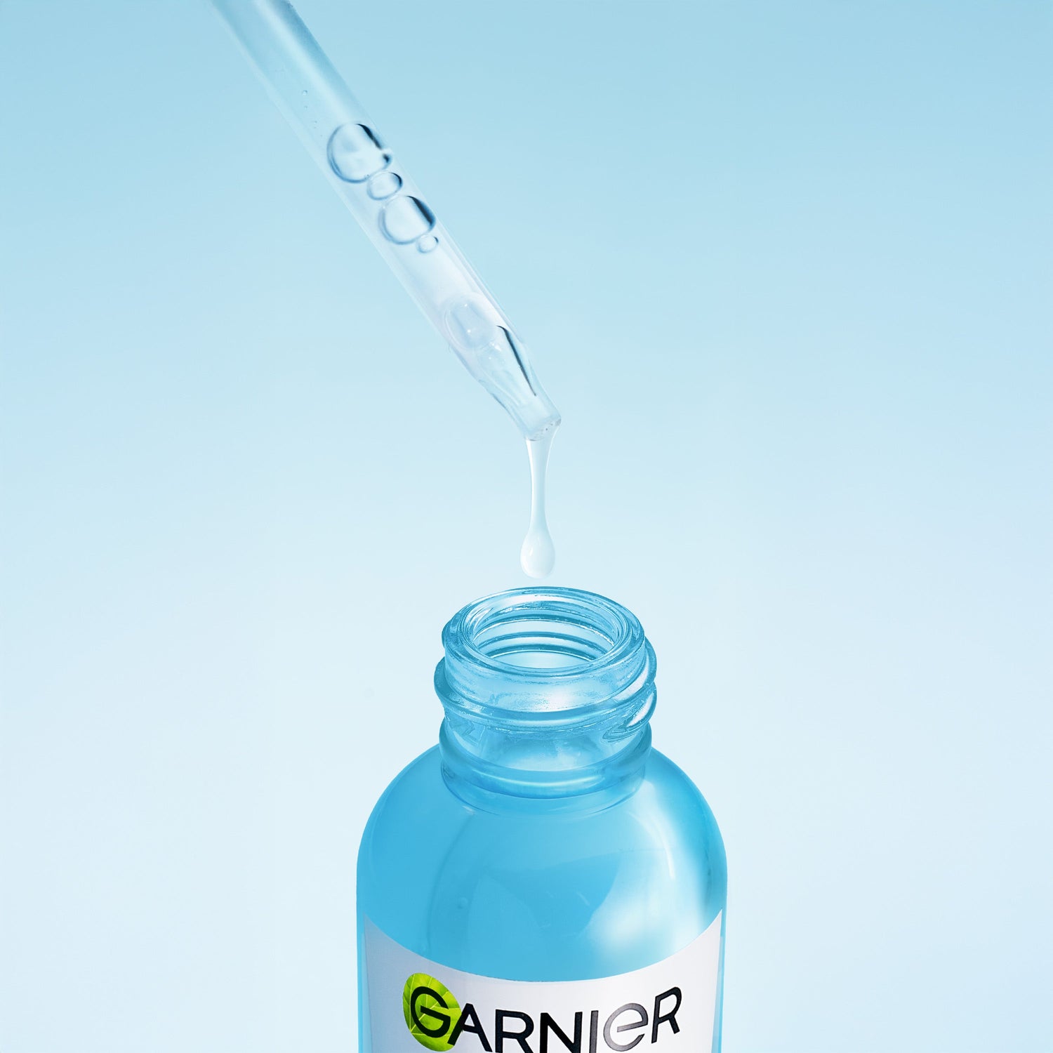 סרום אלוורה להענקת לחות לעור הפנים מסדרת 'היאלורוניק אלו' 30 מ"ל | Garnier