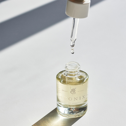 סרום ויטמין סי 15% 'SKIN ELIXIR' להבהרת כתמי פיגמנטציה והענקת זוהר 30 מ"ל | ICONIX