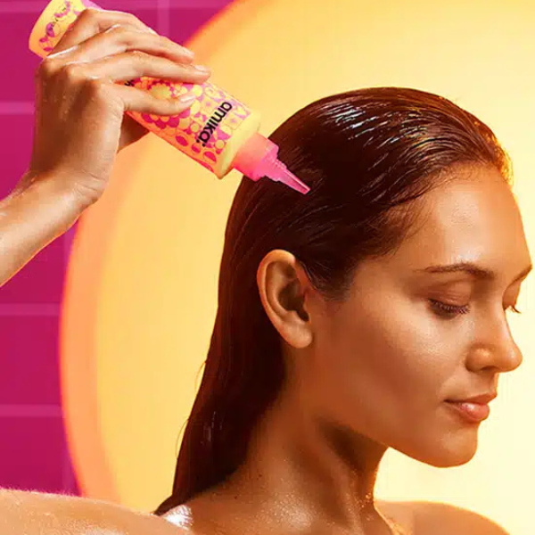 Amika Smooth Over