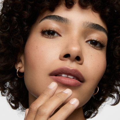 עיפרון שפתיים קרמי ועמיד עם פיגמנט עז | Inglot