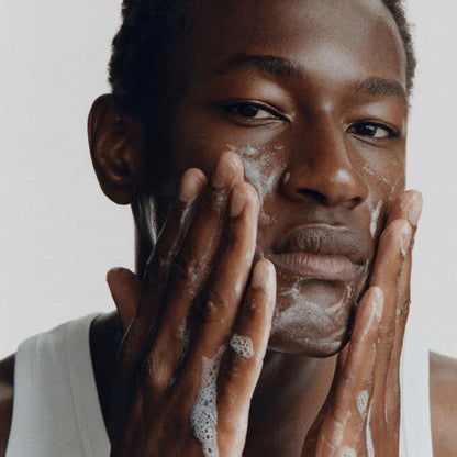 ג'ל ניקוי פנים לניקוי עמוק 145 מ"ל - אינגלוט