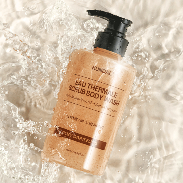 ג'ל רחצה פילינג מועשר במים טרמליים בניחוח 'קוזי דרג'ילינג' | 500 מ"ל | Kundal