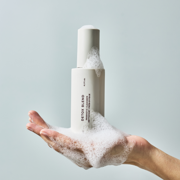 סבון פרה-ביוטי 'DETOX BLEND' לניקוי עמוק של עור הפנים 125 מ"ל | ICONIX