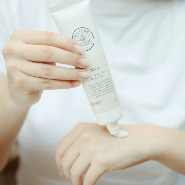Ama Lurra coconut & shea butter hand cream no.1
