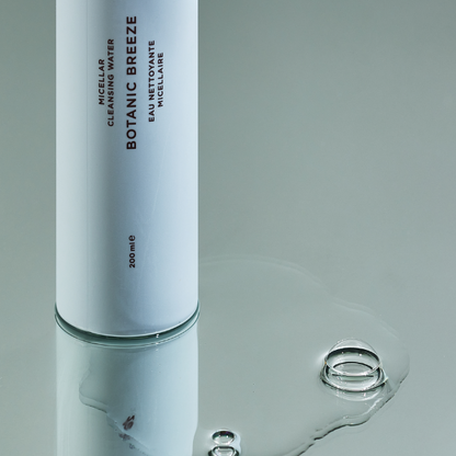 מים מיסלריים 'BOTANIC BREEZE' להסרת איפור וניקוי עור הפנים 200 מ"ל | ICONIX