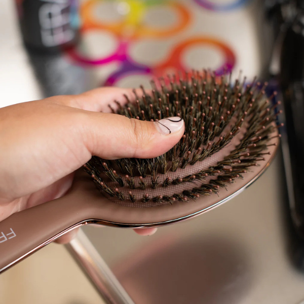 מברשת 'פוליש' להתרת קשרים וליצירת תסרוקות בצבע חום - פרמר