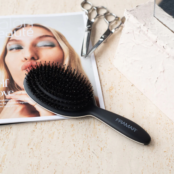 מברשת 'פוליש' להתרת קשרים וליצירת תסרוקות בצבע שחור - פרמר