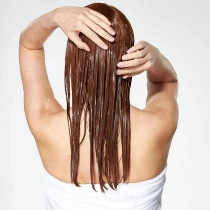 מרכך מועשר בלחות לשיער יבש ופגום מסדרת 'מויסטר פלוס' 250 מ"ל | milk_shake