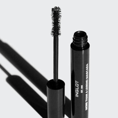 מסקרה 'More Than A Legend' מאריכה ומעבה - Inglot
