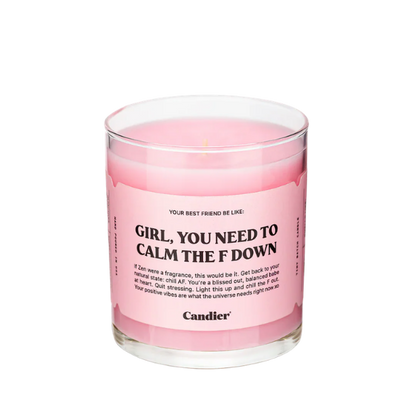 נר סויה 'Girl, You Need To Calm The F Down' בעיצוב ורוד 255 גרם - Candier