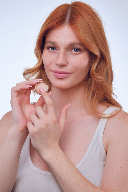 מייקאפ קורקטור מוצק לתיקון פגמים ואדמומיות בפנים | Adah Lazorgan